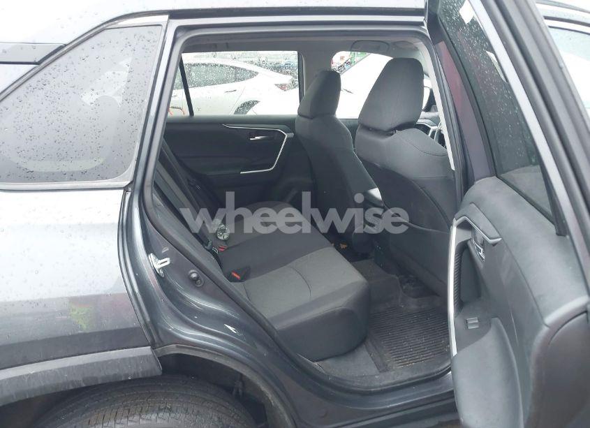 Photo 8 of 2020 Toyota Rav4 XLE (VIN 2T3P1RFV4LW131273)