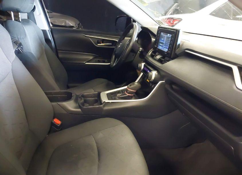 Photo 5 of 2020 Toyota Rav4 XLE (VIN 2T3P1RFV4LW131872)