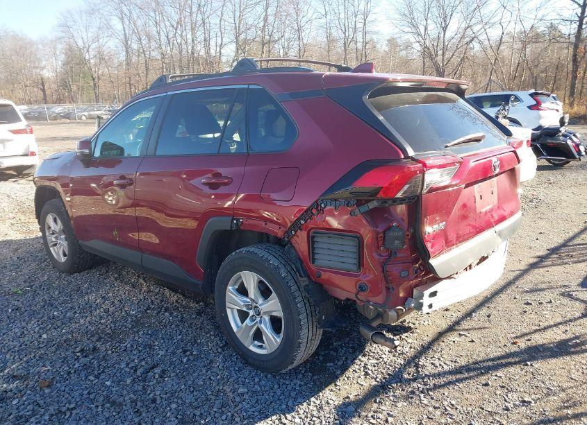 Photo 3 of 2020 Toyota Rav4 XLE (VIN 2T3P1RFV4LW135484)