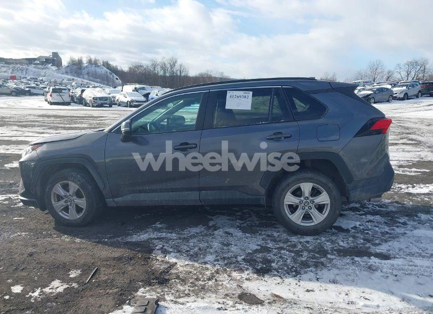 Photo 14 of 2021 Toyota Rav4 XLE (VIN 2T3P1RFV4MC180069)