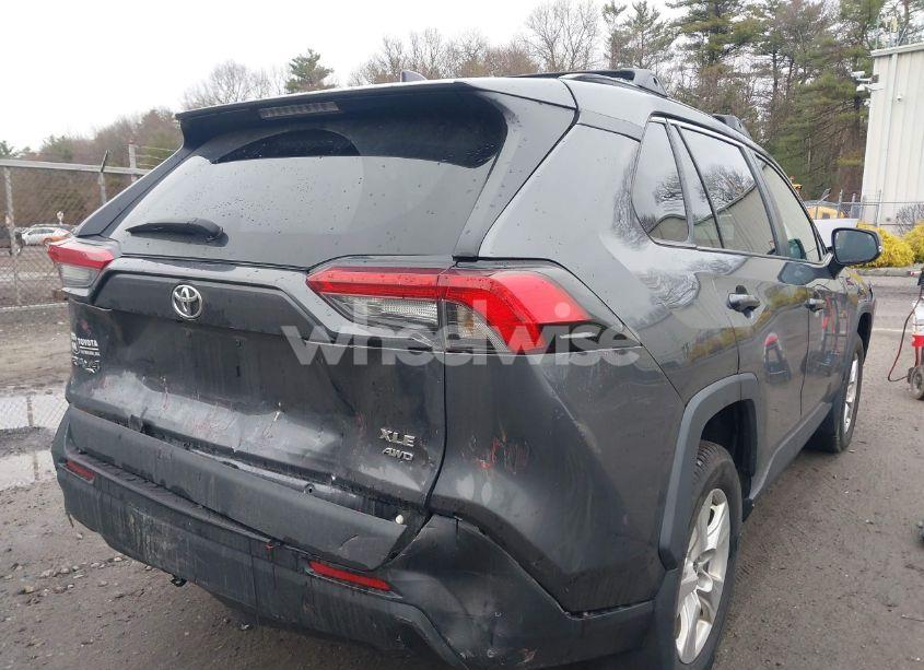 Photo 4 of 2021 Toyota Rav4 XLE (VIN 2T3P1RFV4MC189404)