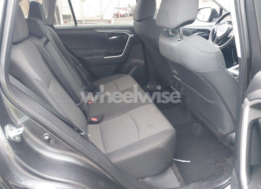 Photo 8 of 2021 Toyota Rav4 XLE (VIN 2T3P1RFV4MC189404)