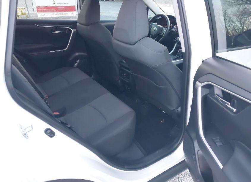 Photo 8 of 2021 Toyota Rav4 XLE (VIN 2T3P1RFV4MC243199)