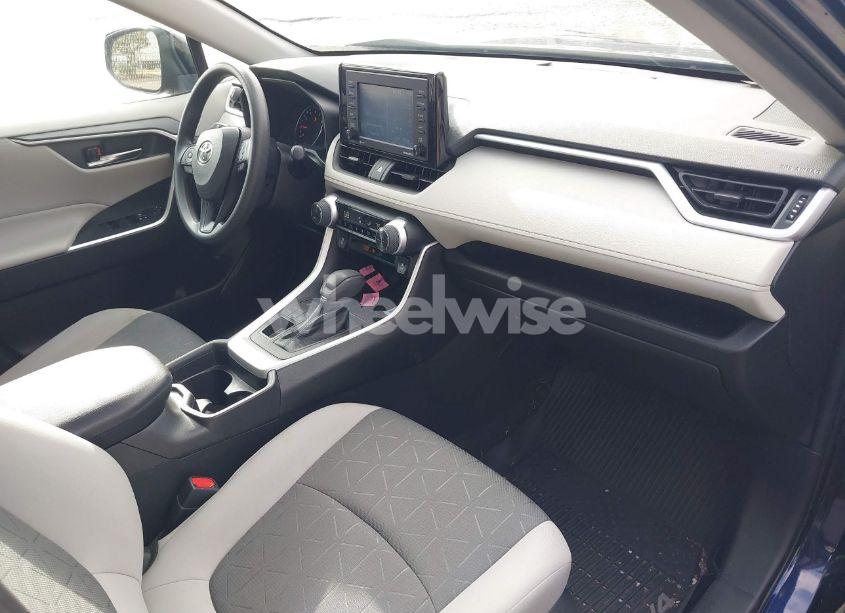 Photo 5 of 2021 Toyota Rav4 XLE (VIN 2T3P1RFV4MW144137)