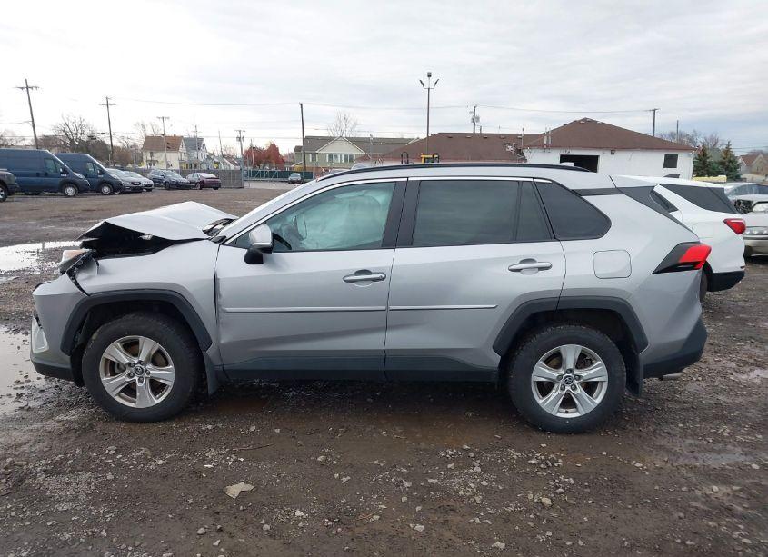 Photo 14 of 2021 Toyota Rav4 XLE (VIN 2T3P1RFV4MW149788)