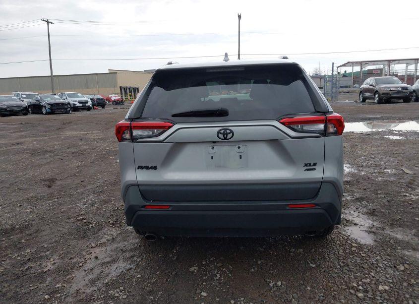 Photo 16 of 2021 Toyota Rav4 XLE (VIN 2T3P1RFV4MW149788)