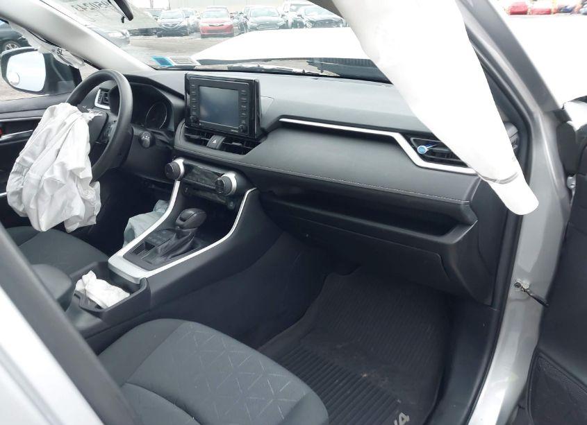 Photo 5 of 2021 Toyota Rav4 XLE (VIN 2T3P1RFV4MW149788)
