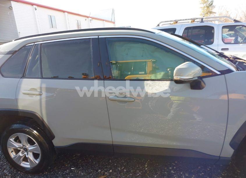 Photo 13 of 2021 Toyota Rav4 XLE (VIN 2T3P1RFV4MW180460)
