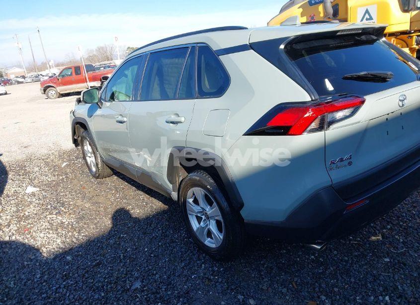 Photo 3 of 2021 Toyota Rav4 XLE (VIN 2T3P1RFV4MW180460)