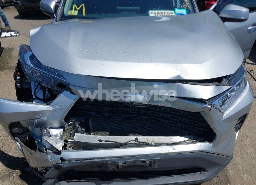 Photo 10 of 2021 Toyota Rav4 XLE (VIN 2T3P1RFV4MW184041)