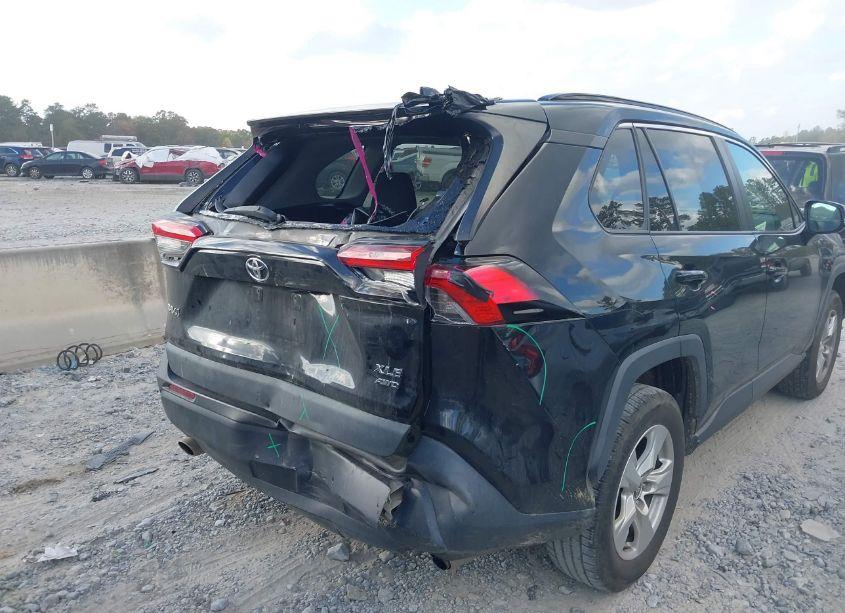 Photo 6 of 2021 Toyota Rav4 XLE (VIN 2T3P1RFV4MW186923)