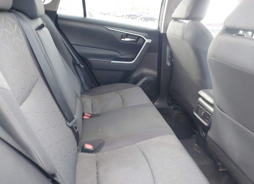 Photo 8 of 2021 Toyota Rav4 XLE (VIN 2T3P1RFV4MW186923)