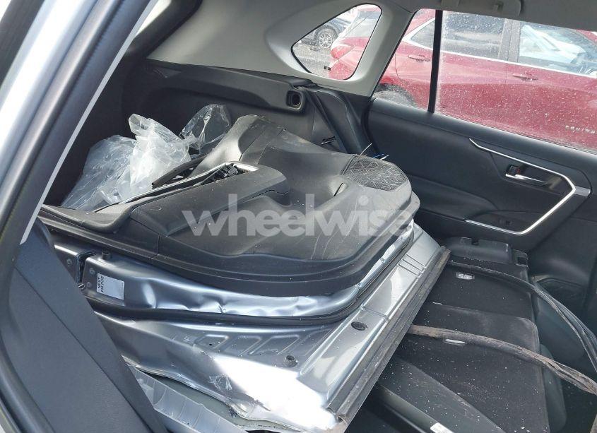 Photo 12 of 2022 Toyota Rav4 XLE (VIN 2T3P1RFV4NC286295)