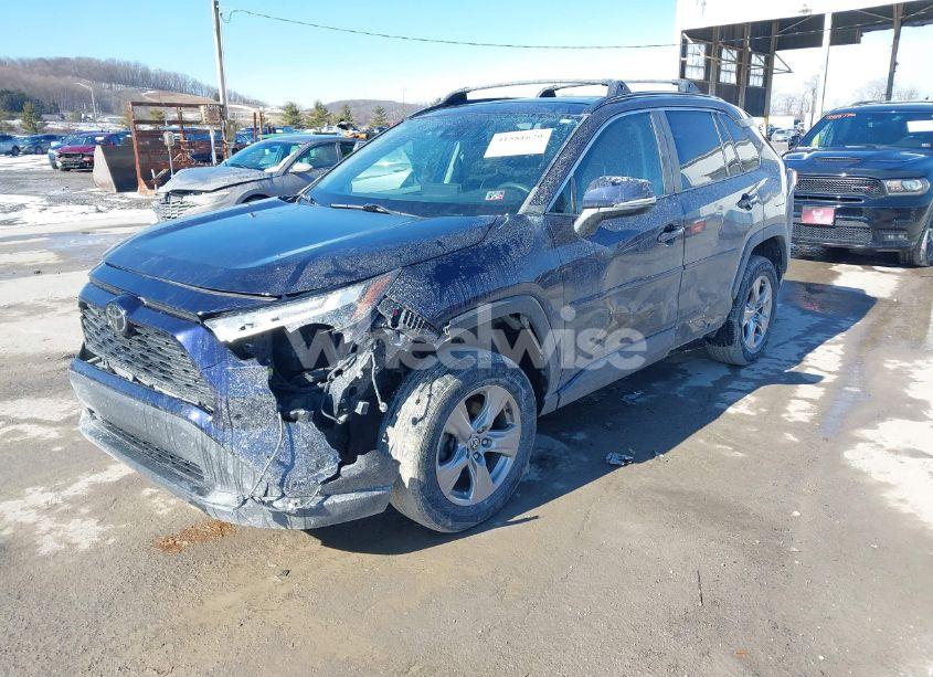 Photo 2 of 2022 Toyota Rav4 XLE (VIN 2T3P1RFV4NW260181)