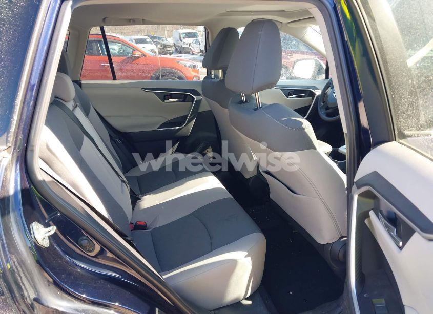 Photo 8 of 2022 Toyota Rav4 XLE (VIN 2T3P1RFV4NW260181)