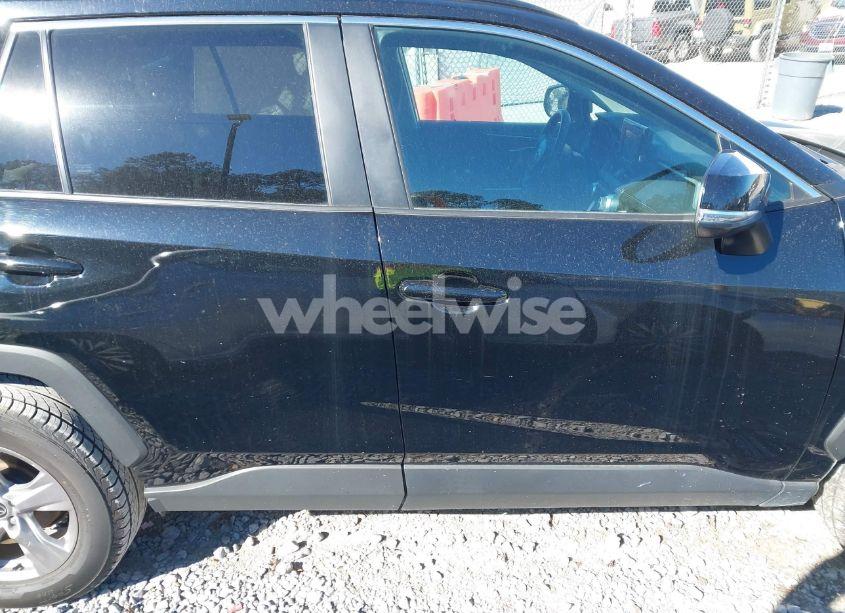 Photo 14 of 2022 Toyota Rav4 XLE (VIN 2T3P1RFV4NW298218)