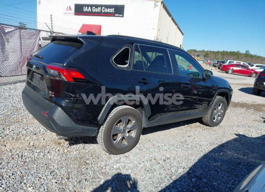 Photo 4 of 2022 Toyota Rav4 XLE (VIN 2T3P1RFV4NW298218)
