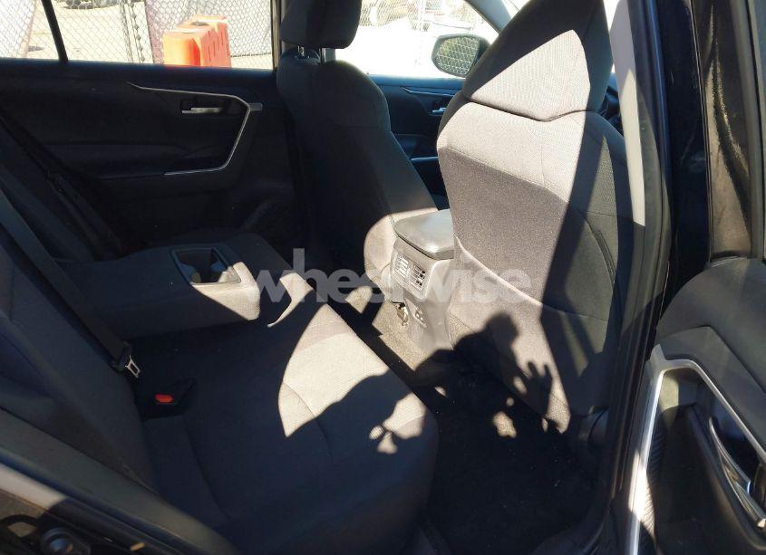 Photo 8 of 2022 Toyota Rav4 XLE (VIN 2T3P1RFV4NW298218)