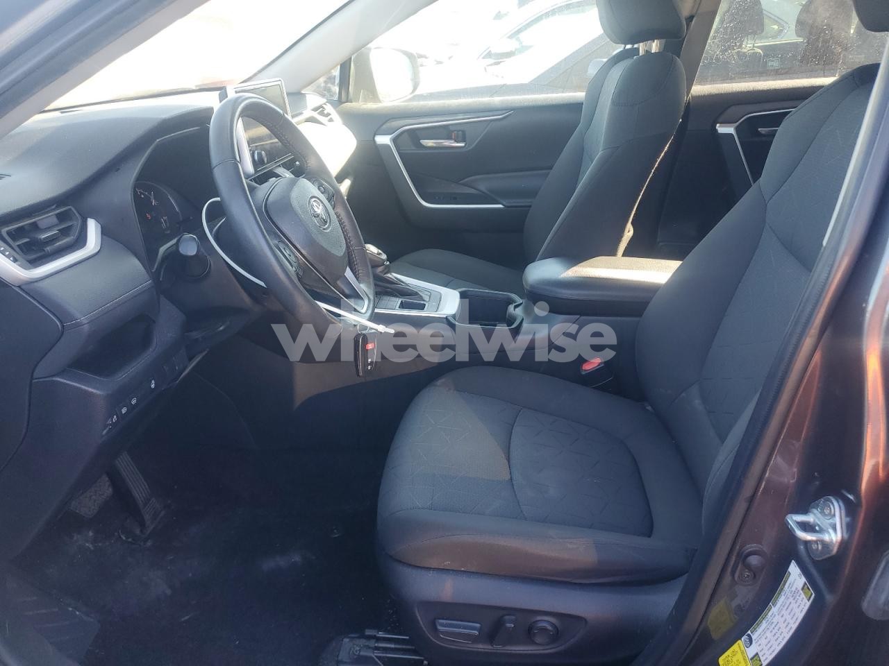 Photo 7 of 2023 TOYOTA RAV4 XLE (VIN 2T3P1RFV4PC348295)