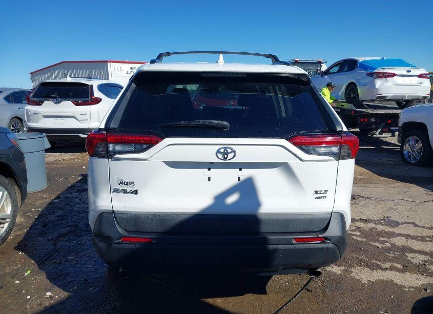 Photo 17 of 2019 Toyota Rav4 XLE (VIN 2T3P1RFV5KW024571)