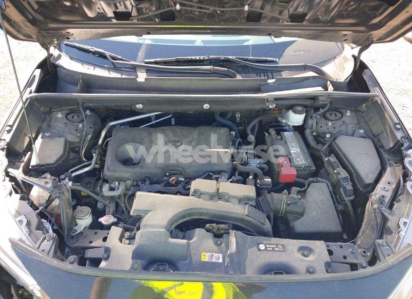 Photo 10 of 2019 Toyota Rav4 XLE (VIN 2T3P1RFV5KW039099)