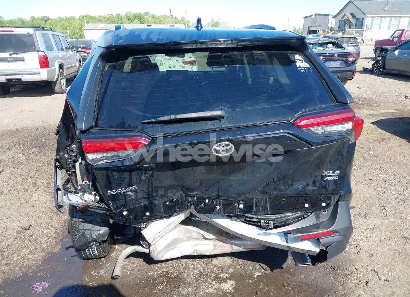 Photo 6 of 2019 Toyota Rav4 XLE (VIN 2T3P1RFV5KW039099)