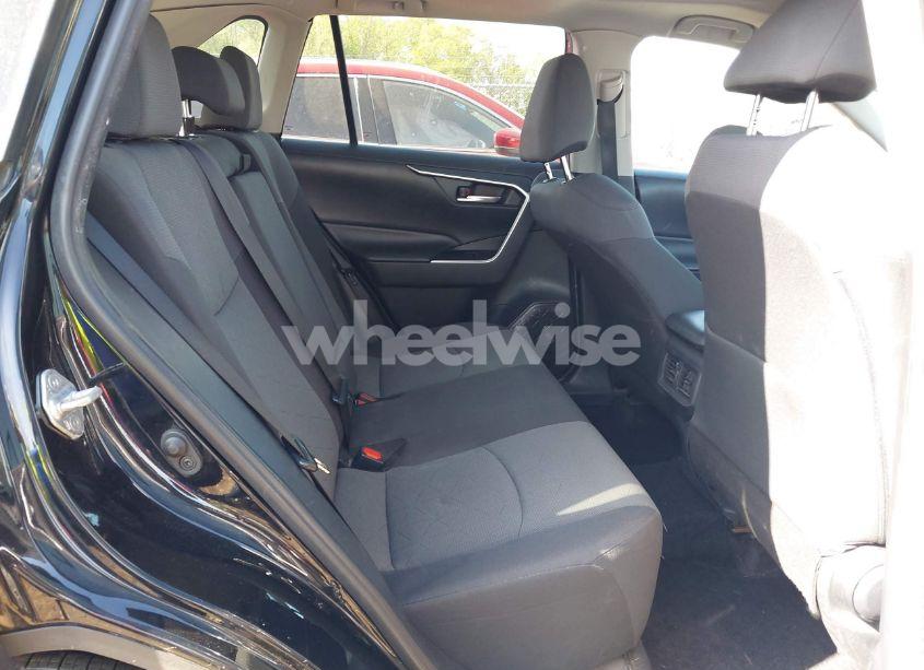 Photo 8 of 2019 Toyota Rav4 XLE (VIN 2T3P1RFV5KW039099)