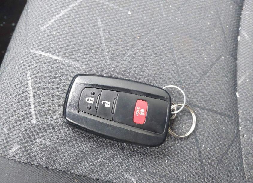 Photo 11 of 2021 Toyota Rav4 XLE (VIN 2T3P1RFV5MC184292)