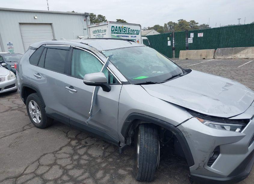 Photo 13 of 2021 Toyota Rav4 XLE (VIN 2T3P1RFV5MC184292)