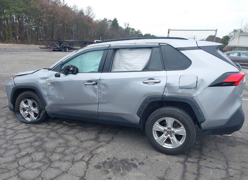 Photo 14 of 2021 Toyota Rav4 XLE (VIN 2T3P1RFV5MC184292)