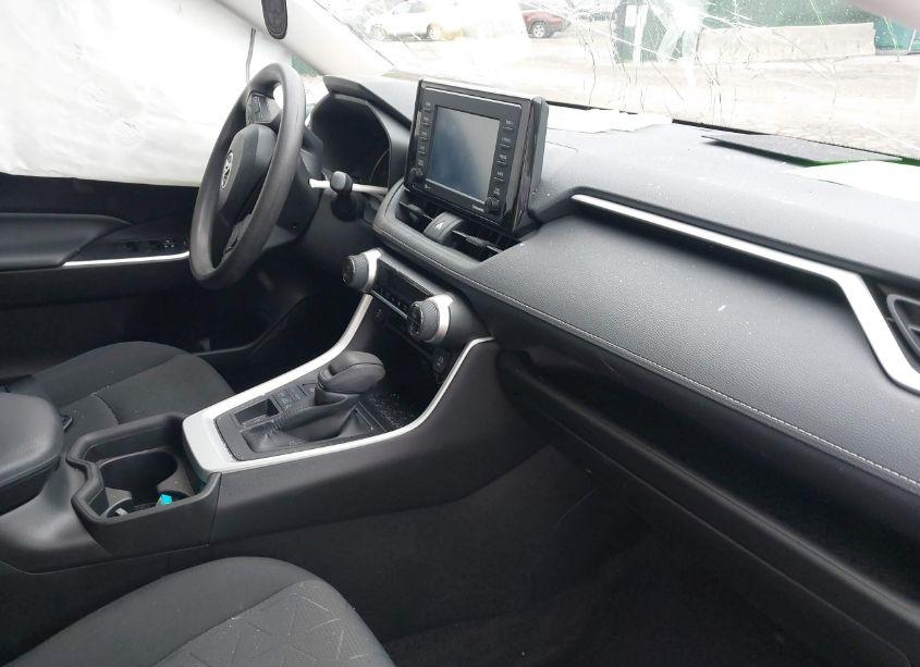 Photo 5 of 2021 Toyota Rav4 XLE (VIN 2T3P1RFV5MC184292)