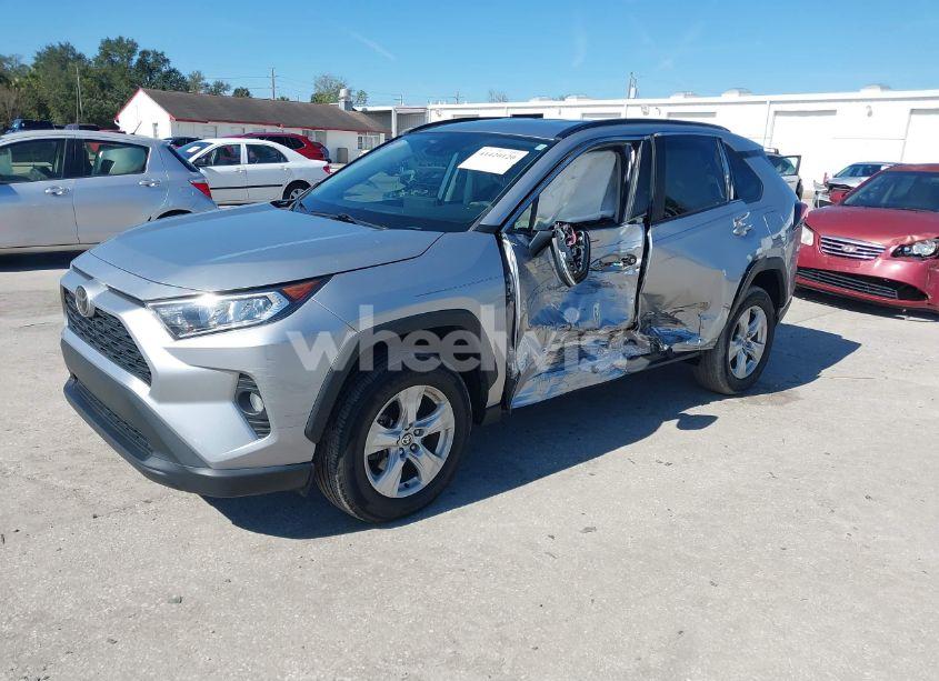 Photo 2 of 2021 Toyota Rav4 XLE (VIN 2T3P1RFV5MC200815)