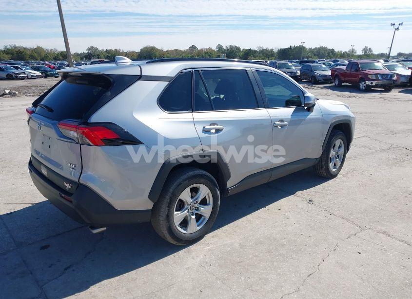 Photo 4 of 2021 Toyota Rav4 XLE (VIN 2T3P1RFV5MC200815)