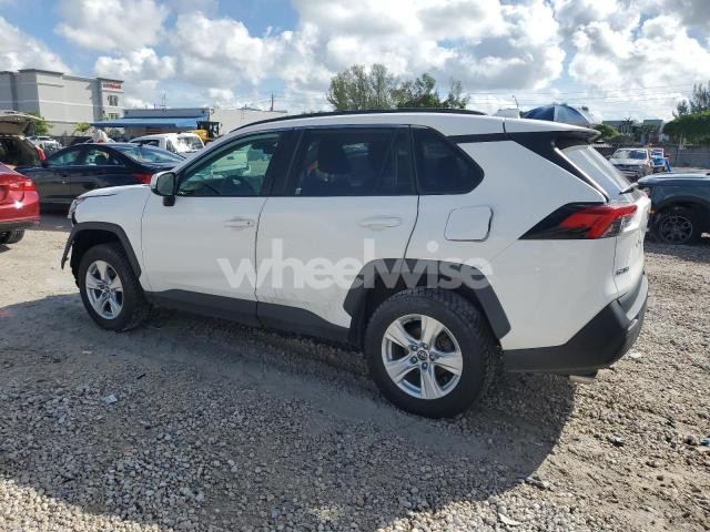 Photo 5 of 2021 TOYOTA RAV4 XLE (VIN 2T3P1RFV5MW162159)
