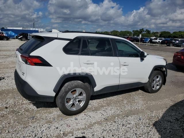 Photo 9 of 2021 TOYOTA RAV4 XLE (VIN 2T3P1RFV5MW162159)