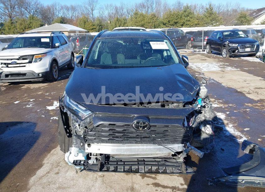 Photo 13 of 2022 Toyota Rav4 XLE (VIN 2T3P1RFV5NC283793)