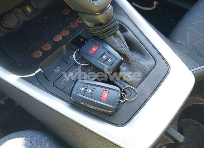 Photo 11 of 2022 Toyota Rav4 XLE (VIN 2T3P1RFV5NC300768)