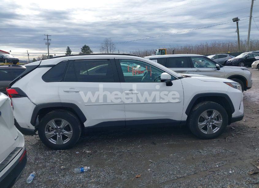 Photo 13 of 2023 Toyota Rav4 XLE (VIN 2T3P1RFV5PC335040)