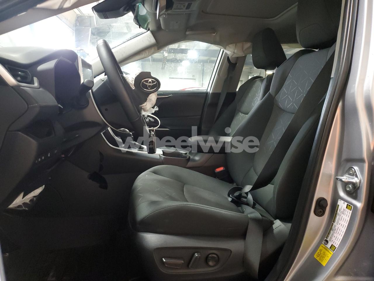 Photo 7 of 2024 TOYOTA RAV4 XLE (VIN 2T3P1RFV5RC438445)