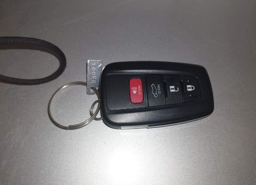 Photo 11 of 2019 Toyota Rav4 XLE (VIN 2T3P1RFV6KC058892)