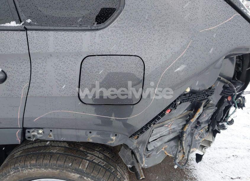 Photo 17 of 2019 Toyota Rav4 XLE (VIN 2T3P1RFV6KW019346)