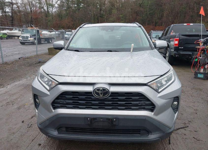 Photo 12 of 2019 Toyota Rav4 XLE (VIN 2T3P1RFV6KW029147)