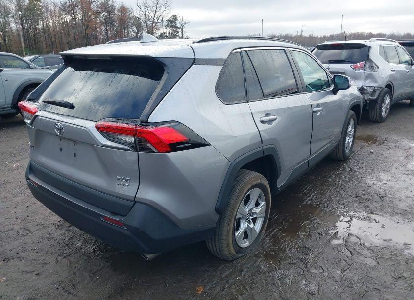 Photo 4 of 2020 Toyota Rav4 XLE (VIN 2T3P1RFV6LC102200)