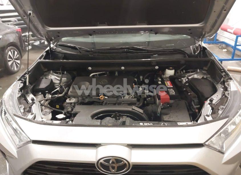 Photo 10 of 2020 Toyota Rav4 XLE (VIN 2T3P1RFV6LC130319)