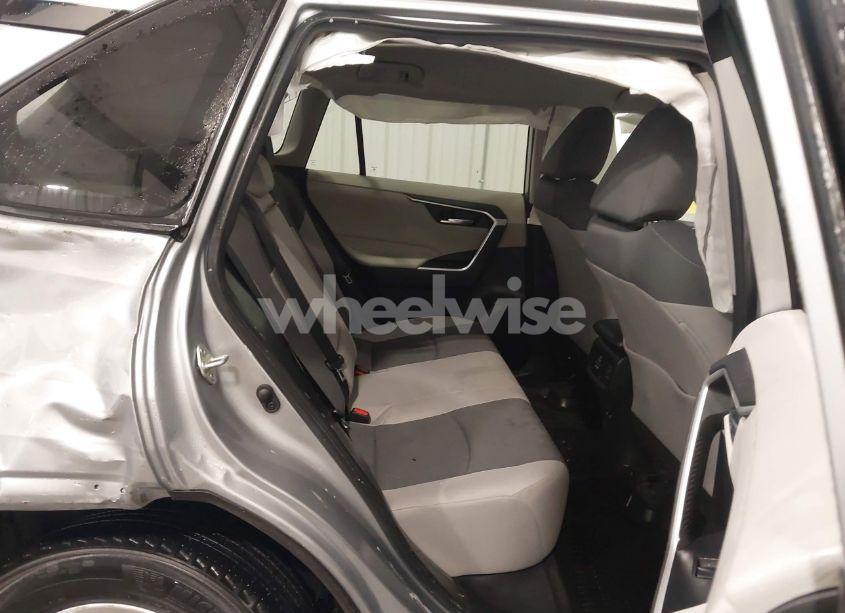 Photo 8 of 2020 Toyota Rav4 XLE (VIN 2T3P1RFV6LC130319)