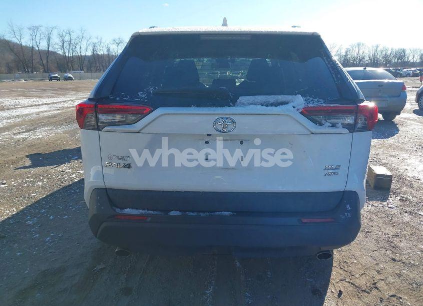 Photo 17 of 2020 Toyota Rav4 XLE (VIN 2T3P1RFV6LW110814)