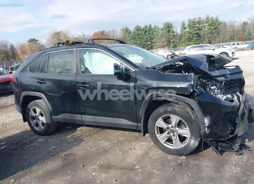 Photo 12 of 2020 Toyota Rav4 XLE (VIN 2T3P1RFV6LW132750)