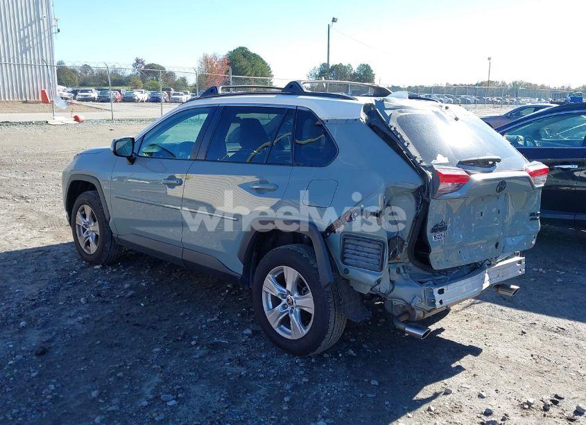 Photo 3 of 2021 Toyota Rav4 XLE (VIN 2T3P1RFV6MW177107)