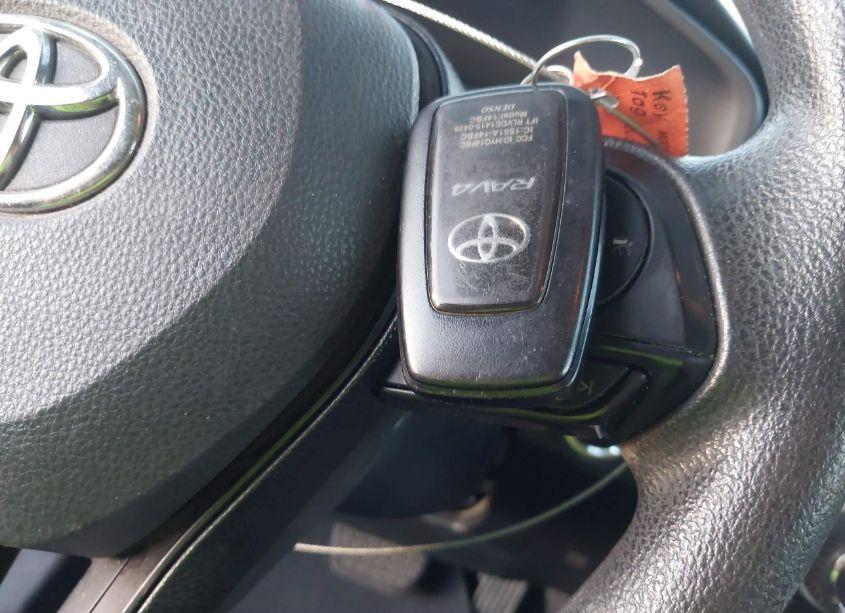 Photo 11 of 2021 Toyota Rav4 XLE (VIN 2T3P1RFV6MW182078)