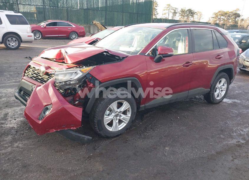 Photo 2 of 2021 Toyota Rav4 XLE (VIN 2T3P1RFV6MW193775)